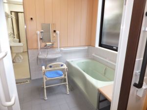 グループホーム あずま野施設 温泉気分でご入浴